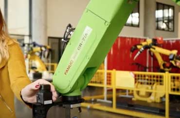 Cobots FANUC - Apprentissage par guidage manuel du robot